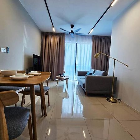 Trefoil Setia City 2Br 샤알람 외부 사진