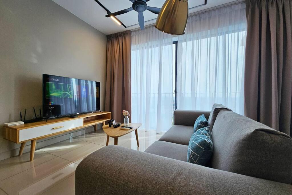 Trefoil Setia City 2Br 샤알람 외부 사진