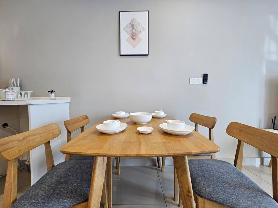 Trefoil Setia City 2Br 샤알람 외부 사진