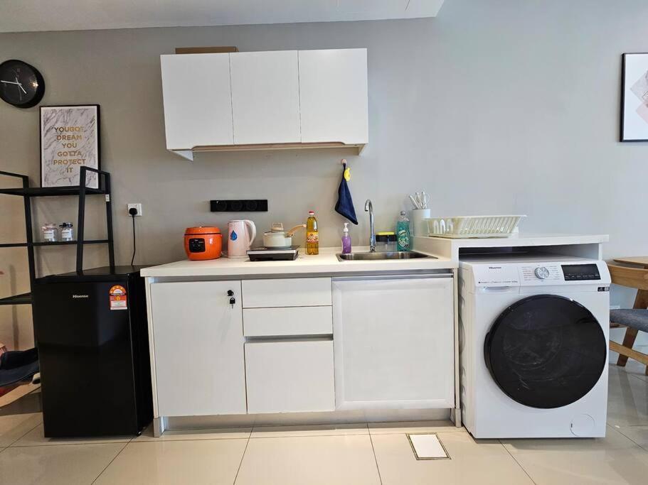 Trefoil Setia City 2Br 샤알람 외부 사진